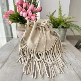 Borsa Scamosciata a Secchiello con Frange Tracolla e Passanti Dorati Eva Offwhite
